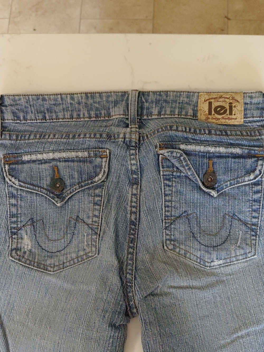 lei Women’s Light Blue Boyfriend Jeans with Back Pocket Flap